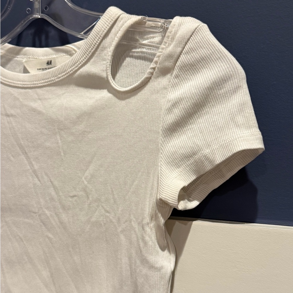 H&M Off-White Ribbed Kids Tee - Picture 3 of 11